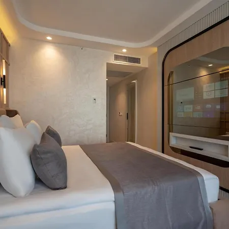 Hotell Awen Lara 3*